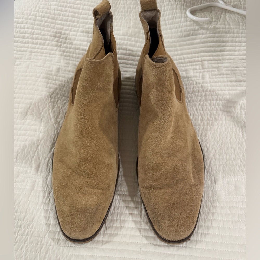 Men's Tan Suede Chelsea Boots